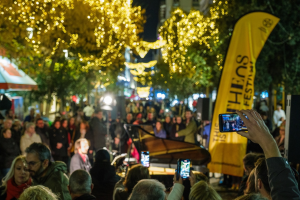 Η Μεγαλύτερη νύχτα του χρόνου στην Αθήνα Η Μεγαλύτερη νύχτα του χρόνου στην Αθήνα