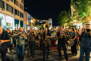 Η Μεγαλύτερη νύχτα του χρόνου στην Αθήνα Η Μεγαλύτερη νύχτα του χρόνου στην Αθήνα