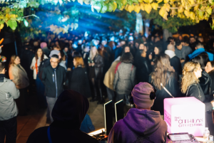 Η Μεγαλύτερη νύχτα του χρόνου στην Αθήνα Η Μεγαλύτερη νύχτα του χρόνου στην Αθήνα