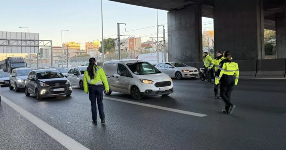 Αττική Οδός: Σύλληψη 21χρονου μετά από καταδίωξη στην Αττική Οδός – Οδηγούσε υπό την επήρεια αλκοόλ
