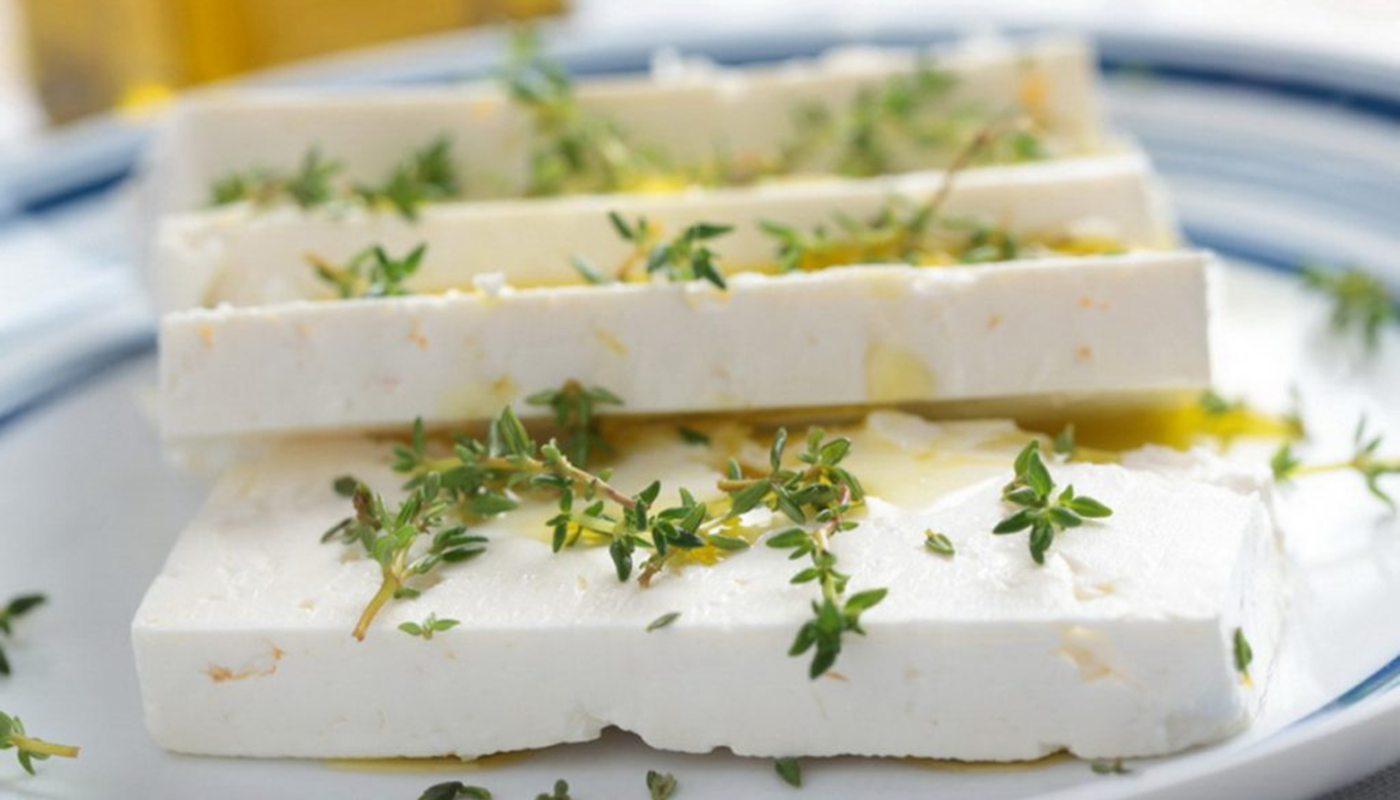 «Κίνδυνος έλλειψης φέτας» Η ευλογιά των προβάτων απειλεί το κορυφαίο εξαγώγιμο προϊόν της χώρας μας