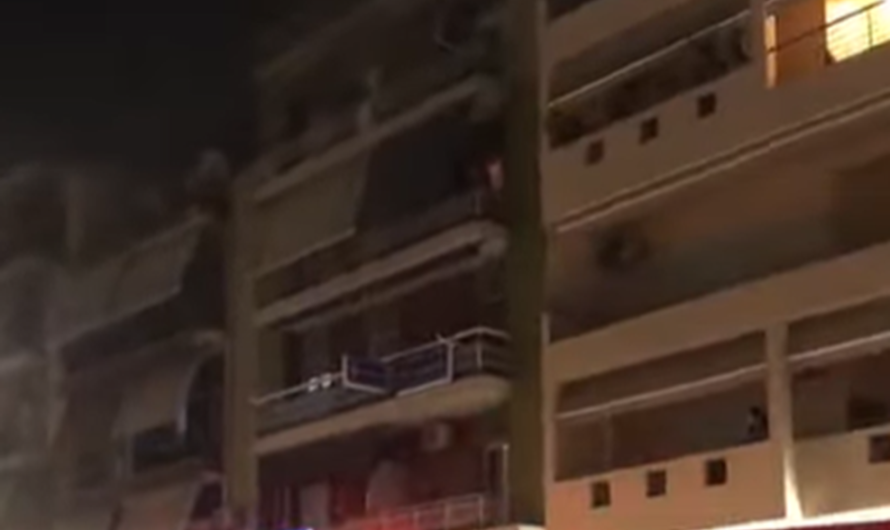 «Φωτιά σε διαμέρισμα στην Καισαριανή» Άμεση η επέμβαση της Πυροσβεστικής