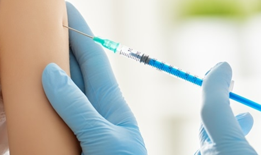 Το LungVax: «Πρόκειται για το πρώτο πειραματικό εμβόλιο που στοχεύει στην πρόληψη του καρκίνου του πνεύμονα.»