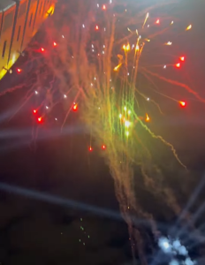 Μαρούσι: Λαμπερή φωταγώγηση του Χριστουγεννιάτικου Δέντρου με την Κατερίνα Λιόλιου