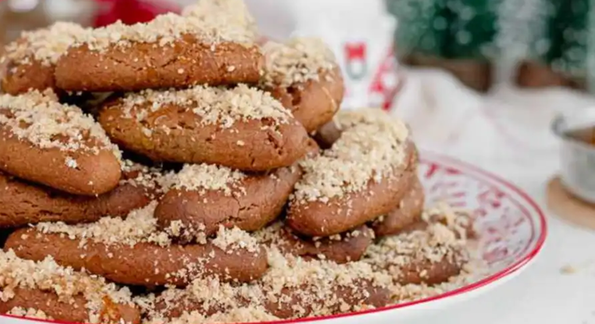 Το «Χριστουγεννιάτικο Μυστικό» της Κυρά-Σεβαστής: Η συνταγή που μοσχοβόλησε όλη την πόλη