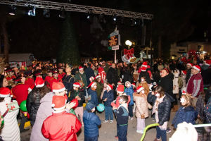 Νέα Ιωνία: Με Santa Run, φωταγώγηση και συναυλία ξεκίνησαν οι εορταστικές εκδηλώσεις στο Δήμο Νέα Ιωνία: Με Santa Run, φωταγώγηση και συναυλία ξεκίνησαν οι εορταστικές εκδηλώσεις στο Δήμο
