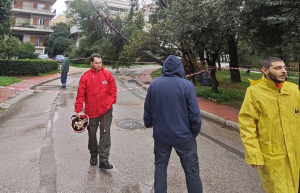 Παπάγου Χολαργού: Συντονισμένη αντιμετώπιση της κακοκαιρίας “Byron” από όλες τις υπηρεσίες και τους εθελοντές Παπάγου Χολαργού: Συντονισμένη αντιμετώπιση της κακοκαιρίας “Byron” από όλες τις υπηρεσίες και τους εθελοντές