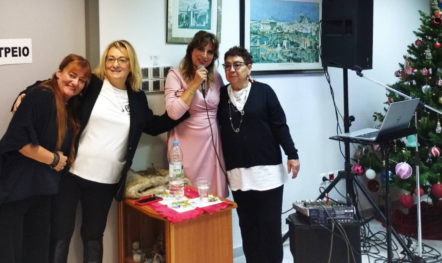 Ζεστασιά και μελωδίες στο ΚΑΠΗ Πεντέλης: Στολίζοντας το δέντρο της χαράς