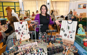 Λυκόβρυση Πεύκη: Πραγματοποιήθηκε με επιτυχία η Χριστουγεννιάτικη Έκθεση Χειροποίητων Δημιουργιών στον Δήμο Λυκόβρυση Πεύκη: Πραγματοποιήθηκε με επιτυχία η Χριστουγεννιάτικη Έκθεση Χειροποίητων Δημιουργιών στον Δήμο