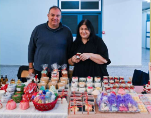 Λυκόβρυση Πεύκη: Πραγματοποιήθηκε με επιτυχία η Χριστουγεννιάτικη Έκθεση Χειροποίητων Δημιουργιών στον Δήμο Λυκόβρυση Πεύκη: Πραγματοποιήθηκε με επιτυχία η Χριστουγεννιάτικη Έκθεση Χειροποίητων Δημιουργιών στον Δήμο