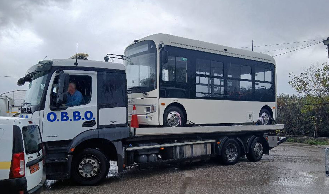 Ο Δήμος Λυκόβρυσης Πεύκης υποδέχεται δύο νέα ηλεκτρικά λεωφορεία- Ένα βήμα στην πράσινη ανάπτυξη