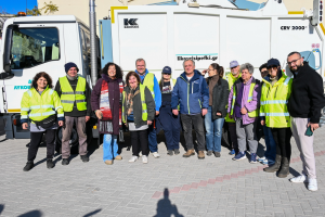 Σημαντική αναβάθμιση στην καθαριότητα του Δήμου Λυκόβρυσης Πεύκης με την παραλαβή νέου στόλου οχημάτων Σημαντική αναβάθμιση στην καθαριότητα του Δήμου Λυκόβρυσης Πεύκης με την παραλαβή νέου στόλου οχημάτων