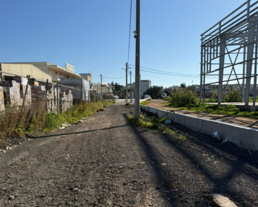 Λυκόβρυση Πεύκη: Προχωρά η διάνοιξη και ασφαλτόστρωση των οδών γύρω από το ημιτελές κλειστό γυμναστήριο Λυκόβρυσης