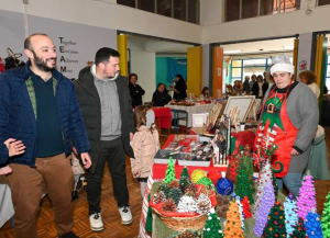 Λυκόβρυση Πεύκη: Πραγματοποιήθηκε με επιτυχία η Χριστουγεννιάτικη Έκθεση Χειροποίητων Δημιουργιών στον Δήμο Λυκόβρυση Πεύκη: Πραγματοποιήθηκε με επιτυχία η Χριστουγεννιάτικη Έκθεση Χειροποίητων Δημιουργιών στον Δήμο