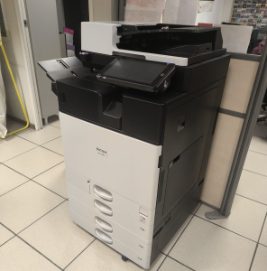 Χαλάνδρι: Ο Δήμος αναβαθμίζει τον τεχνολογικό εξοπλισμό του ενισχύοντας παράλληλα τα σχολεία της πόλης