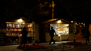 Η χριστουγεννιάτικη γιορτή στο Χαλάνδρι ξεκίνησε με το άναμμα του δέντρου Η χριστουγεννιάτικη γιορτή στο Χαλάνδρι ξεκίνησε με το άναμμα του δέντρου