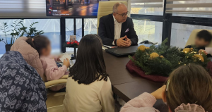 Ηράκλειο Αττικής: Συνέντευξη του Δημάρχου στους μαθητές του 6ο Δημοτικού Ηράκλειο Αττικής: Συνέντευξη του Δημάρχου στους μαθητές του 6ο Δημοτικού