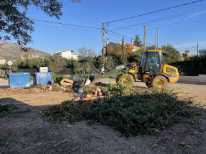 Εντατικό πρόγραμμα αποκομιδής κλαδιών και πρασίνου στον Δήμο Μαραθώνος (8/12 - 17/12) Εντατικό πρόγραμμα αποκομιδής κλαδιών και πρασίνου στον Δήμο Μαραθώνος (8/12 - 17/12)