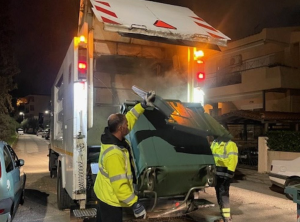 Παλλήνη: Kαθαρισμός και απολύμανσης κάδων και στις τρεις Δημοτικές Ενότητες με το καδοπλυντήριο Παλλήνη: Kαθαρισμός και απολύμανσης κάδων και στις τρεις Δημοτικές Ενότητες με το καδοπλυντήριο