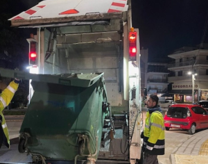 Παλλήνη: Kαθαρισμός και απολύμανσης κάδων και στις τρεις Δημοτικές Ενότητες με το καδοπλυντήριο Παλλήνη: Kαθαρισμός και απολύμανσης κάδων και στις τρεις Δημοτικές Ενότητες με το καδοπλυντήριο