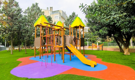 Χαλάνδρι:  Καινούργιες, ασφαλείς και πιστοποιημένες παιδικές χαρές