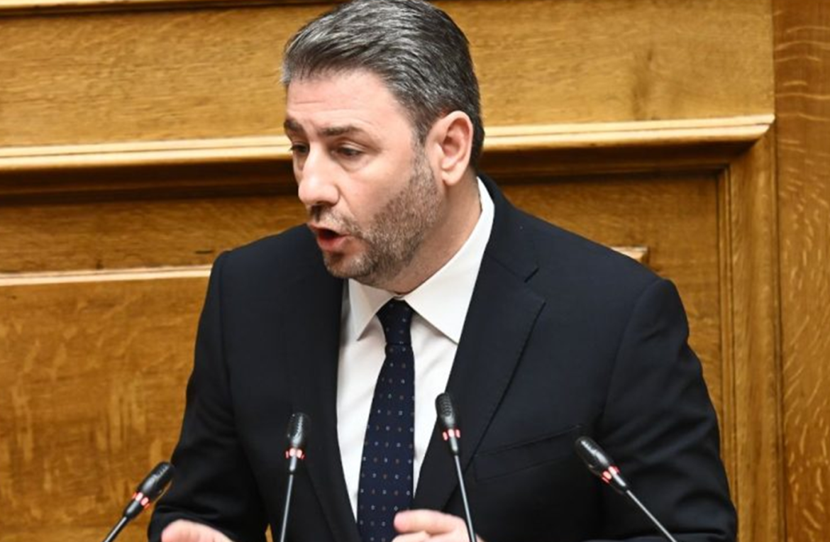 «Το Συνέδριο του ΠΑΣΟΚ» Πολιτική Θωράκιση ή Αφετηρία Μετασχηματισμού;