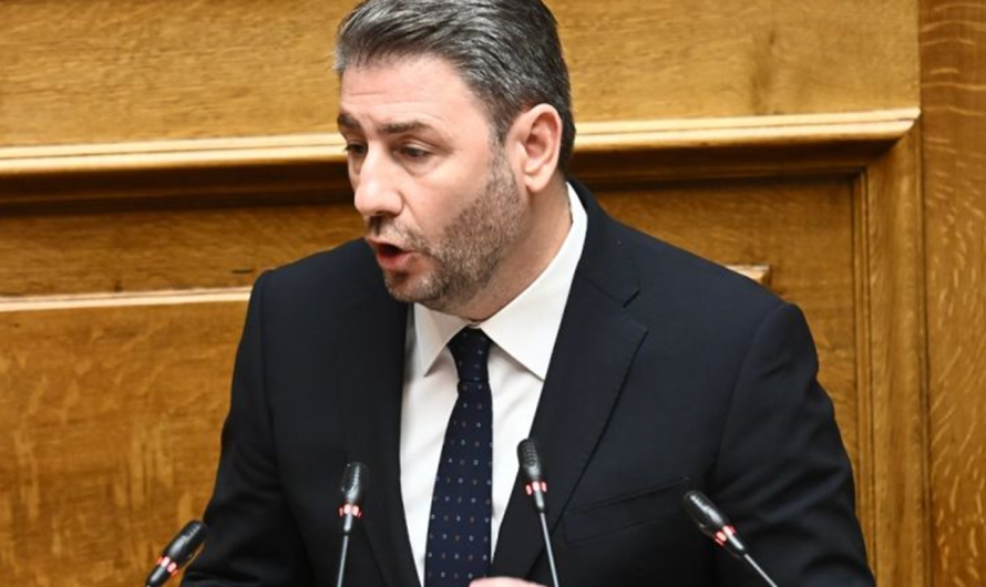 «Το Συνέδριο του ΠΑΣΟΚ» Πολιτική θωράκιση ή αφετηρία μετασχηματισμού;