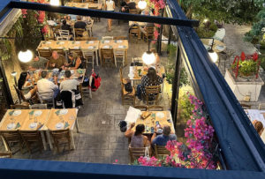 «Δούκισσα»: Η αρχοντιά του μεζέ σε μια καταπράσινη όαση στο Χαλάνδρι «Δούκισσα»: Η αρχοντιά του μεζέ σε μια καταπράσινη όαση στο Χαλάνδρι