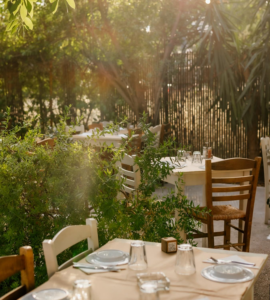 «Δούκισσα»: Η αρχοντιά του μεζέ σε μια καταπράσινη όαση στο Χαλάνδρι «Δούκισσα»: Η αρχοντιά του μεζέ σε μια καταπράσινη όαση στο Χαλάνδρι