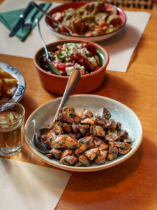 «Δούκισσα»: Η αρχοντιά του μεζέ σε μια καταπράσινη όαση στο Χαλάνδρι «Δούκισσα»: Η αρχοντιά του μεζέ σε μια καταπράσινη όαση στο Χαλάνδρι