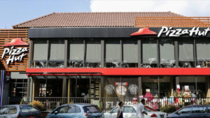 Η στρατηγική αντεπίθεση του ομίλου PHC: Pizza Hut και Burger King «κατακτούν» την Αθήνα