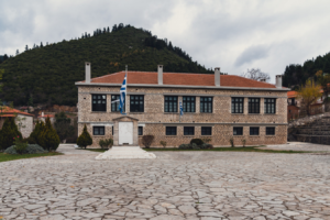 Μεγάλο Χωριό Ευρυτανίας: Η «Αρχόντισσα» της Καλιακούδας Μεγάλο Χωριό Ευρυτανίας: Η «Αρχόντισσα» της Καλιακούδας