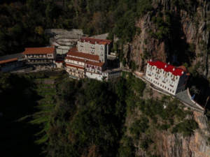 Μεγάλο Χωριό Ευρυτανίας: Η «Αρχόντισσα» της Καλιακούδας Μεγάλο Χωριό Ευρυτανίας: Η «Αρχόντισσα» της Καλιακούδας