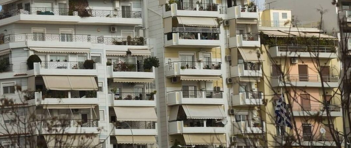 Στεγαστική Κρίση: «Φόρος Αδράνειας» με Διπλασιασμό του ΕΝΦΙΑ για Τράπεζες και Servicers