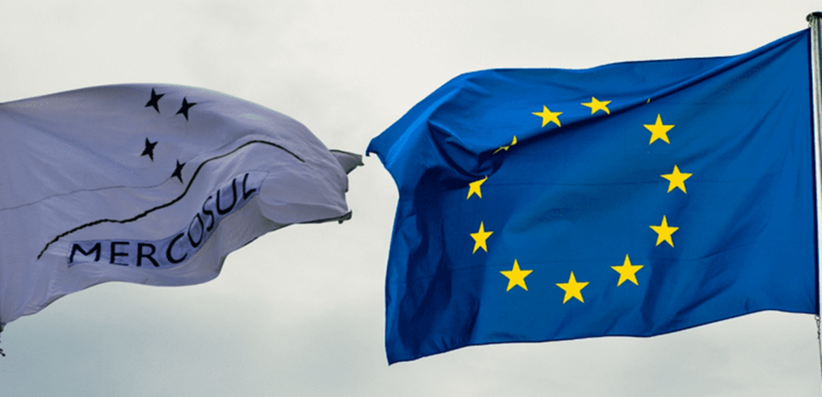 Σε μια κίνηση υψηλού πολιτικού ρίσκου προχωρά η Ευρωπαϊκή Επιτροπή, αποφασίζοντας την προσωρινή εφαρμογή της εμπορικής συμφωνίας με τις χώρες της Mercosur (Αργεντινή, Βραζιλία, Ουρουγουάη, Παραγουάη).