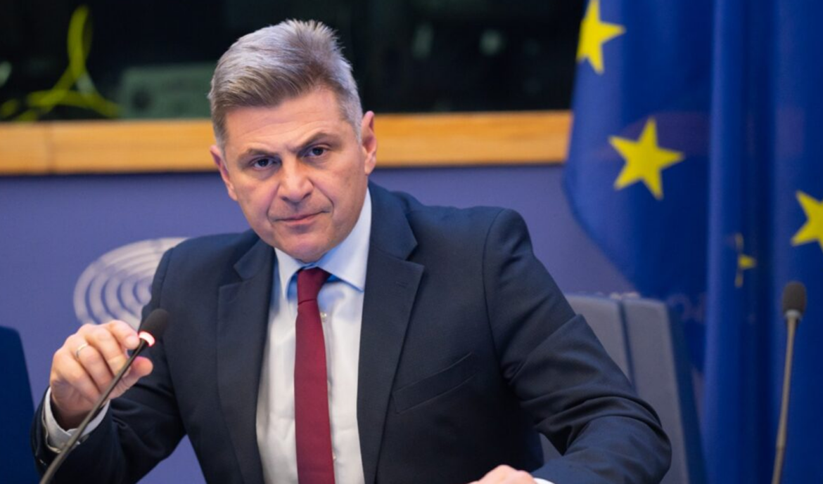 Δάνεια σε Ελβετικό Φράγκο: Υπό Ευρωπαϊκή Επιτήρηση η Ελλάδα μετά από Παρέμβαση Φαραντούρη