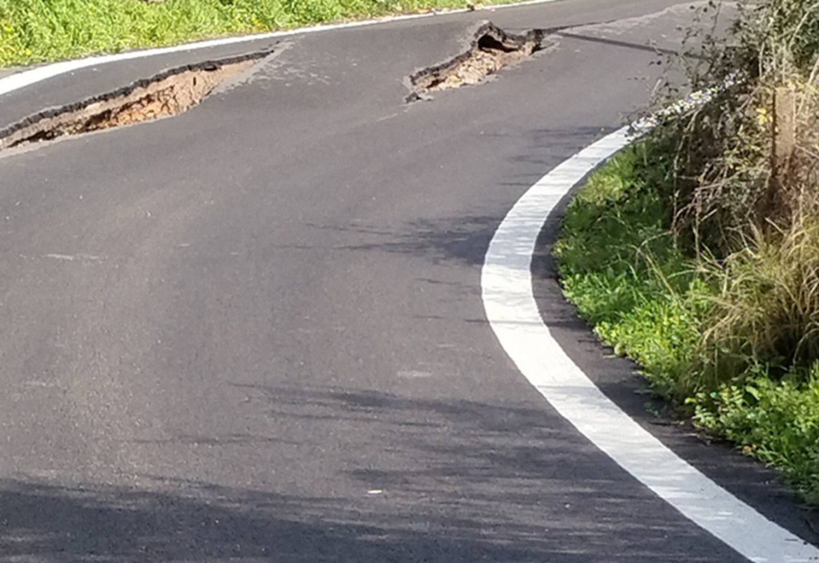 Γορτυνία: «Κόπηκε» στα Δύο ο Δρόμος προς τη Χώρα – Σε Απόγνωση 35 Αποκλεισμένοι Κάτοικοι