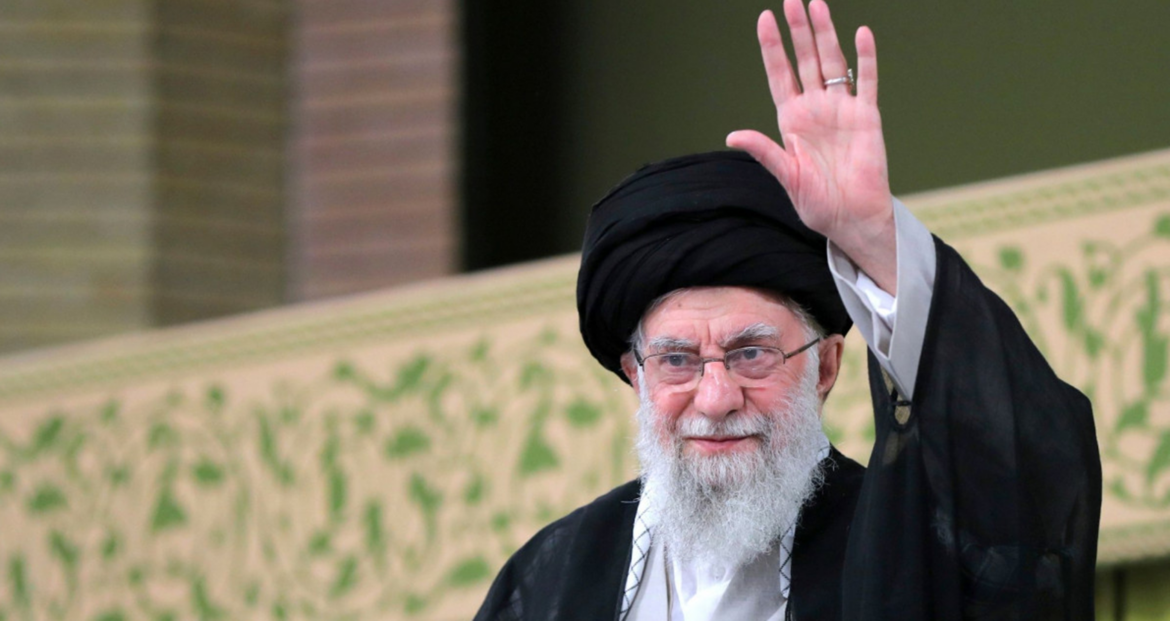 ΗΠΑ - Ιράν: "Σκληρό ροκ" ανάμεσα σε απειλές και μυστικές διαπραγματεύσεις