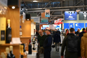 Η Αττική στο Επίκεντρο του Παγκόσμιου Οινικού Χάρτη: Το Στρατηγικό Σχέδιο Χαρδαλιά για την Εξωστρέφεια του Αττικού Αμπελώνα