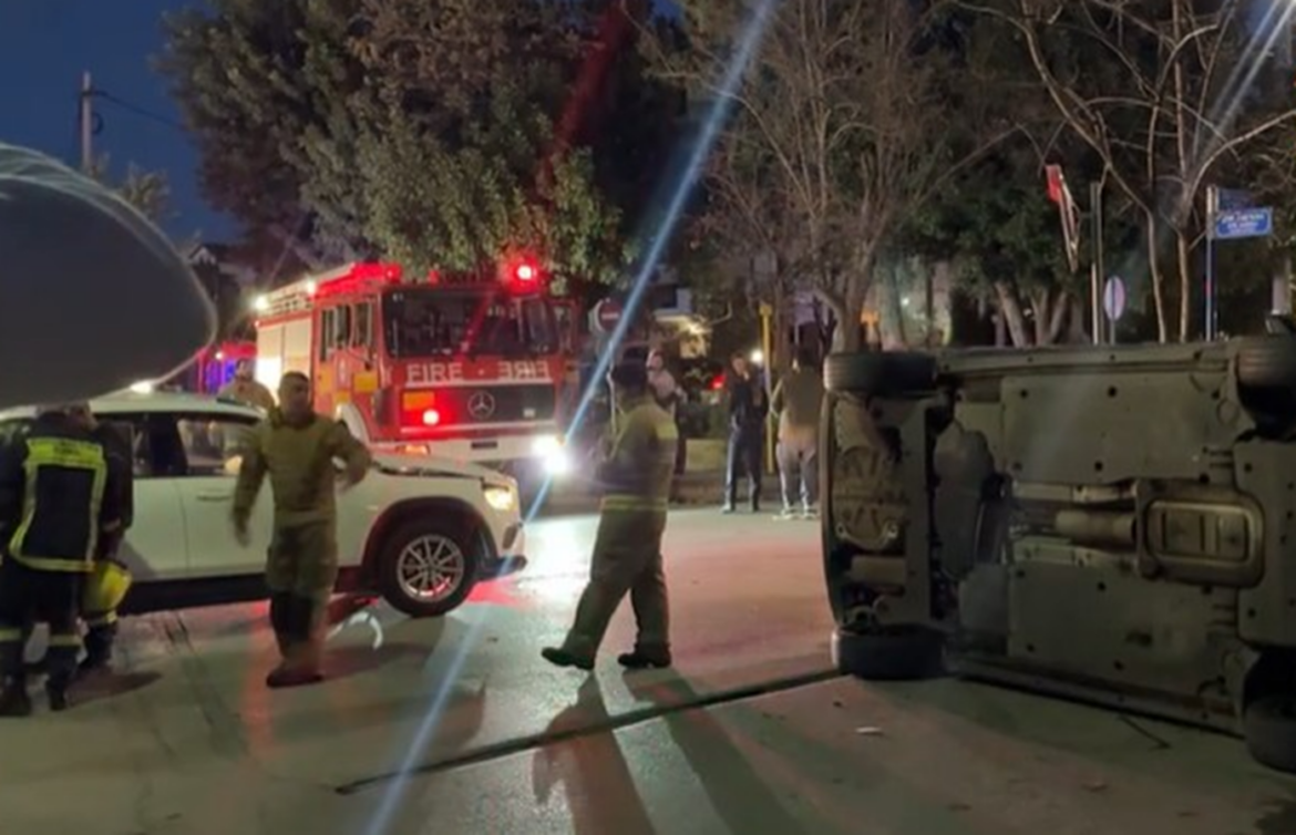 Σοβαρό Τροχαίο στην Κηφισιά: Σύγκρουση και Ανατροπή Αυτοκινήτου με Εγκλωβισμένους