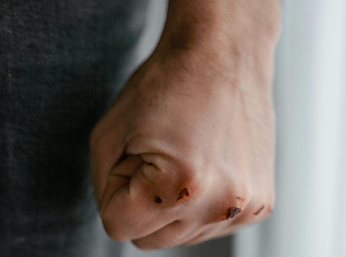 Σοκ στα Άνω Λιόσια: Εξάρθρωση κυκλώματος σεξουαλικής κακοποίησης ανηλίκων