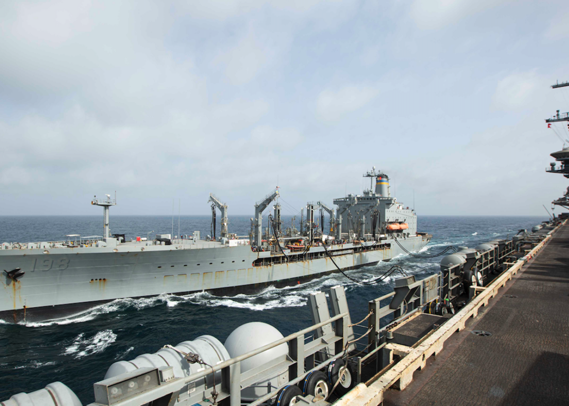 Με την Ανατολική Μεσόγειο να «φλέγεται» από τη γενίκευση της σύγκρουσης μεταξύ Ιράν, Ισραήλ και ΗΠΑ, η Κύπρος μετατρέπεται σε οχυρό. Μετά την άμεση ελληνική επέμβαση, ευρωπαϊκές δυνάμεις σπεύδουν να ενισχύσουν την άμυνα του νησιού.