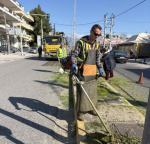 Δήμος Αχαρνών: Επιχείρηση «Πράσινη Καθημερινότητα» – Συνεχείς παρεμβάσεις στις κεντρικές οδικές αρτηρίες